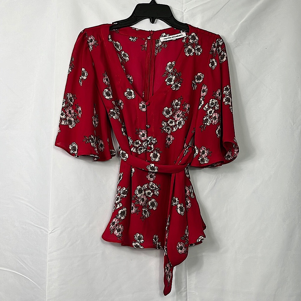 Cupcakes and Cashmere red floral blouse size medium